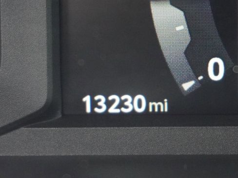 Certified 2025 Toyota Tacoma SR image 9