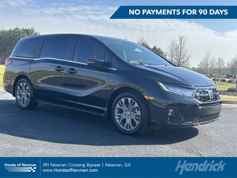 Certified 2026 Honda Odyssey Touring image 1