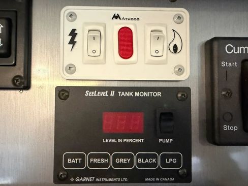 Used 2015 Mercedes-Benz Sprinter 3500 image 50