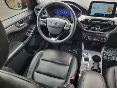 Used 2022 Ford Escape SEL w/ Technology Package image 14