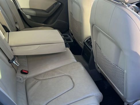 Used 2010 Audi A4 2.0T Premium Plus image 30