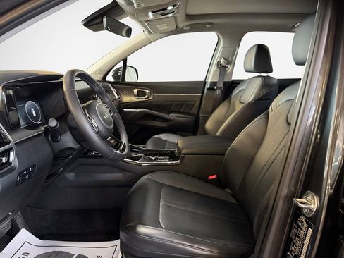 Certified 2023 Kia Sorento SX AWD/4WD image 12