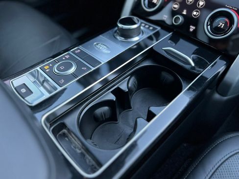 Used 2020 Land Rover Range Rover HSE image 15
