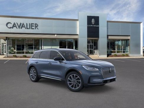 Used 2026 Lincoln Corsair Premiere image 7