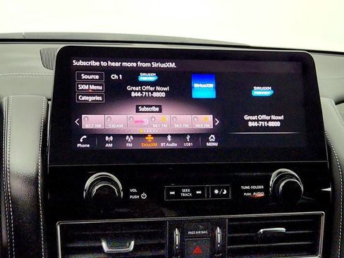 Used 2024 Nissan Armada Platinum w/ Captain's Chairs Package RWD image 17