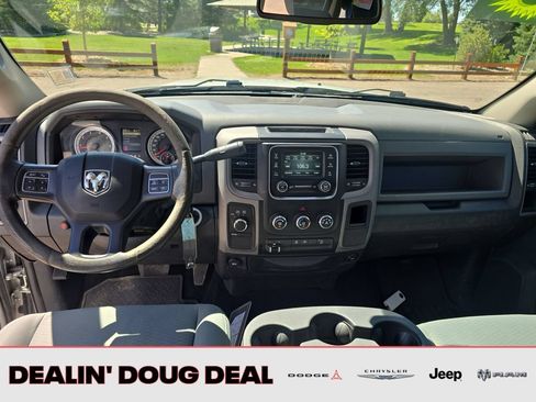 Used 2016 RAM 2500 Tradesman w/ Chrome Appearance Group AWD/4WD image 13