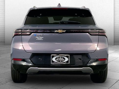 Used 2025 Chevrolet Equinox EV LT FWD image 3