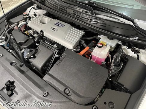 Used 2015 Lexus CT 200h w/ Seat Comfort Package FWD image 35