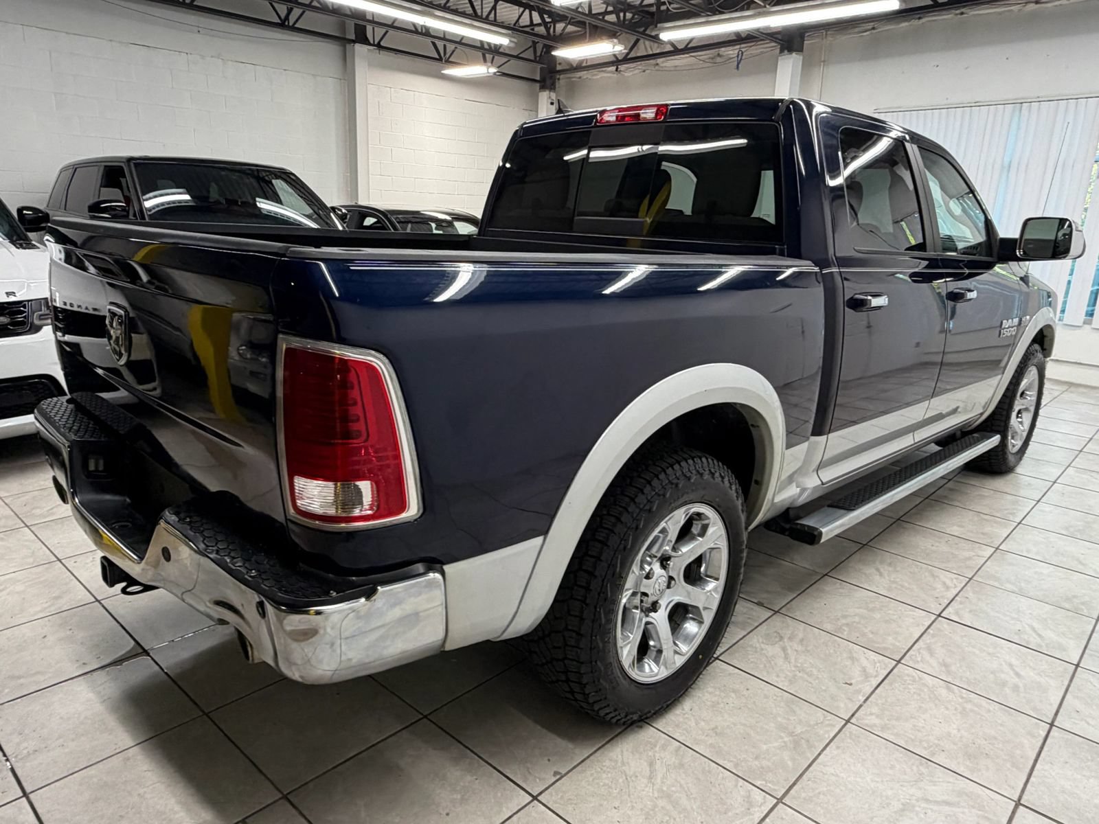 Used 2013 RAM 1500 Laramie w/ Convenience Group AWD/4WD image 9