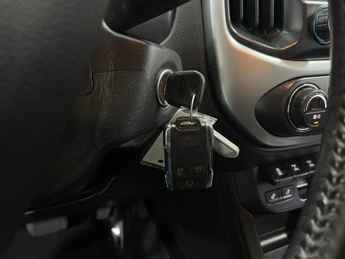 Used 2018 Chevrolet Colorado ZR2 image 18