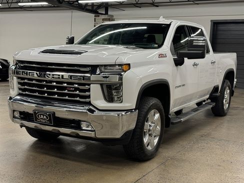 Used 2021 Chevrolet Silverado 2500 LTZ w/ LTZ Plus Package AWD/4WD image 3