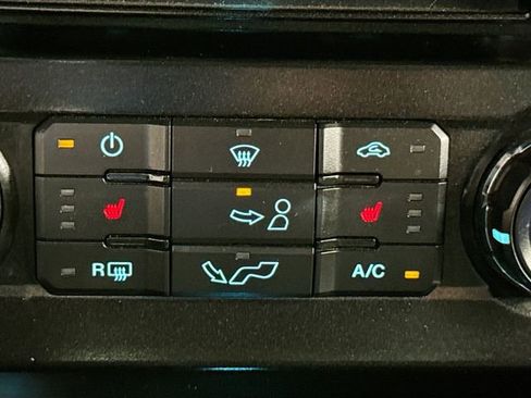 Used 2017 Ford F150 XLT w/ Equipment Group 302A Luxury AWD/4WD image 21