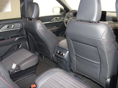 New 2026 Ford Explorer ST-Line AWD/4WD image 34