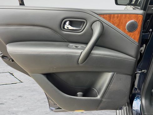 Used 2018 INFINITI QX80 Base w/ Driver Assistance Package image 21