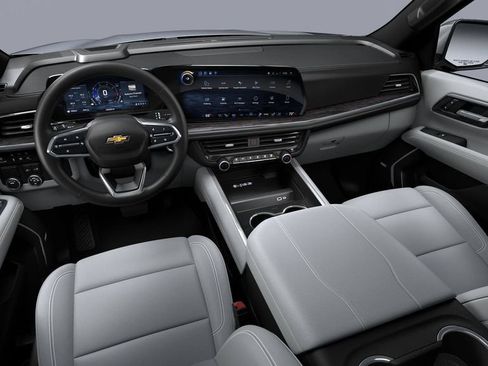 New 2026 Chevrolet Suburban Premier image 37