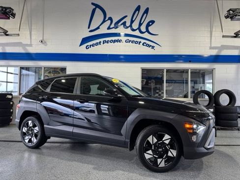 Used 2025 Hyundai Kona SEL AWD/4WD image 1
