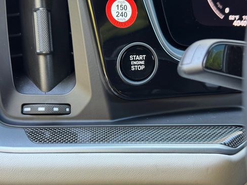 Used 2024 Porsche Cayenne Turbo image 19