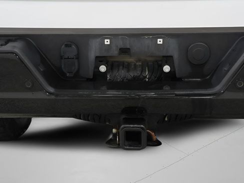 Used 2025 Chevrolet Silverado 2500 Custom w/ Custom Value Package image 38