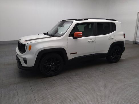 Used 2020 Jeep Renegade Latitude FWD image 2