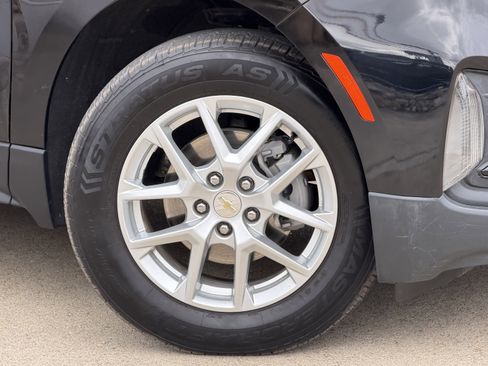 Used 2024 Chevrolet Equinox LT FWD image 3
