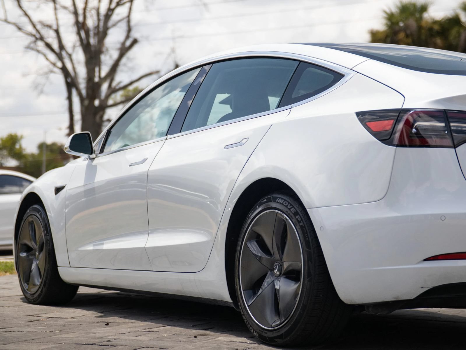 Used 2020 Tesla Model 3 Long Range AWD/4WD image 8