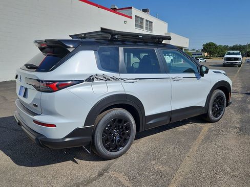 New 2025 Mitsubishi Outlander Trail Edition image 13