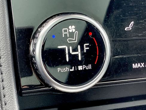 Used 2021 Jaguar F-PACE S image 23