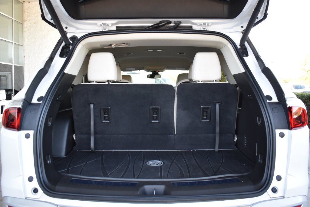 Used 2022 Buick Enclave Essence FWD image 12