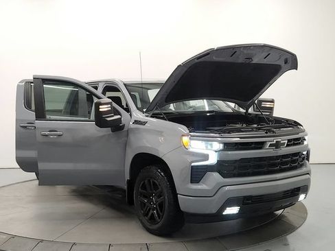 Used 2024 Chevrolet Silverado 1500 RST w/ Z71 Off-Road Package AWD/4WD image 10