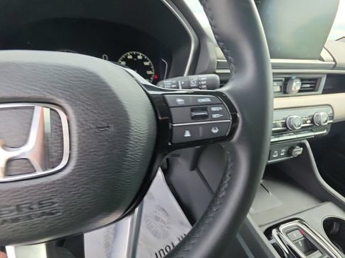 Certified 2025 Honda Pilot EX-L image 17