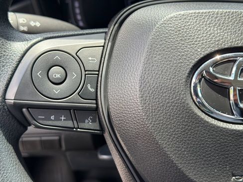 Used 2026 Toyota Corolla LE FWD image 25