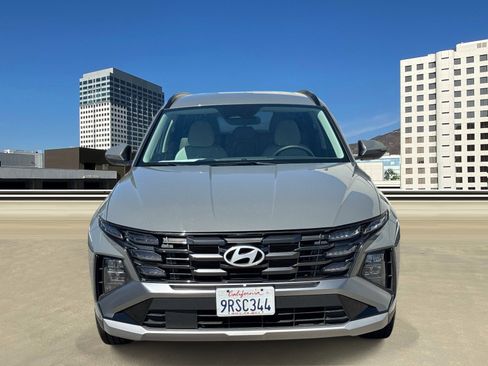 Used 2025 Hyundai Tucson SEL FWD image 2