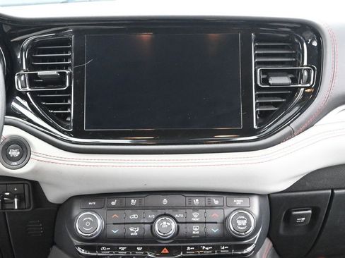 Used 2024 Dodge Durango GT RWD image 27