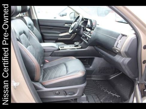Certified 2023 Nissan Pathfinder Platinum AWD/4WD image 20