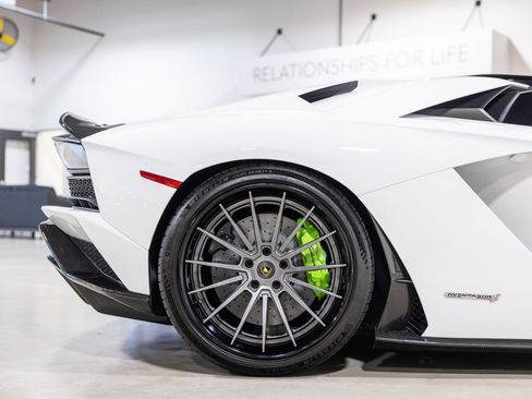 Used 2019 Lamborghini Aventador S image 29