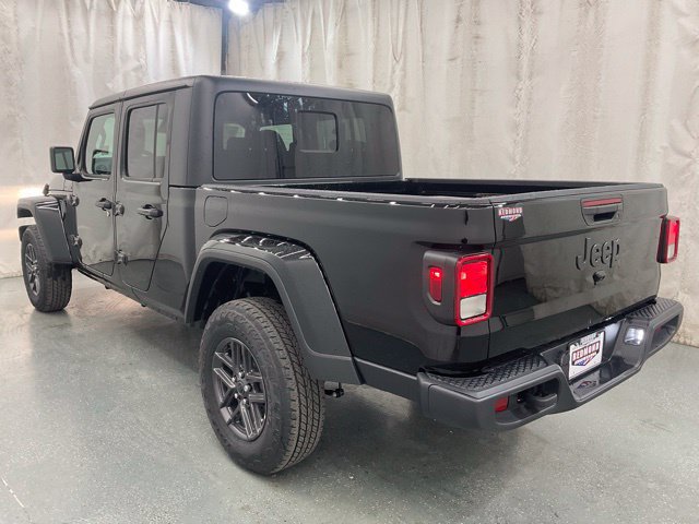 New 2026 Jeep Gladiator Sport AWD/4WD image 5