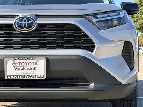 New 2025 Toyota RAV4 LE image 9