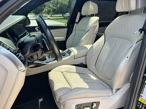 Used 2020 BMW X7 M50i w/ Executive Package AWD/4WD image 11