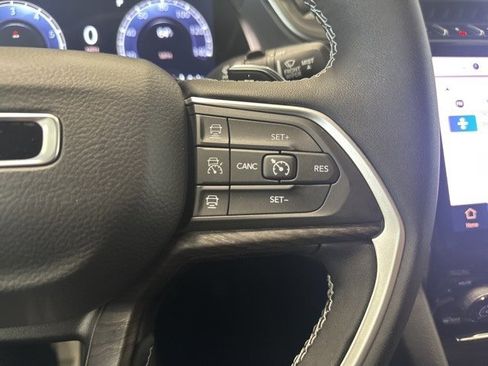 New 2025 Jeep Grand Cherokee Limited image 14