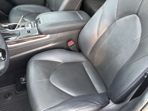 Certified 2020 Toyota Highlander Limited FWD image 31