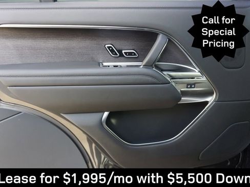 New 2025 Land Rover Range Rover Long Wheelbase SE image 28