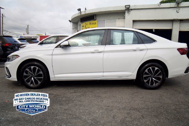 Used 2025 Volkswagen Jetta S FWD image 5