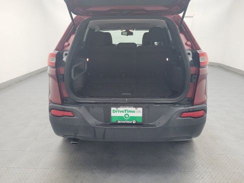 Used 2016 Jeep Cherokee Latitude w/ Cold Weather Group image 29