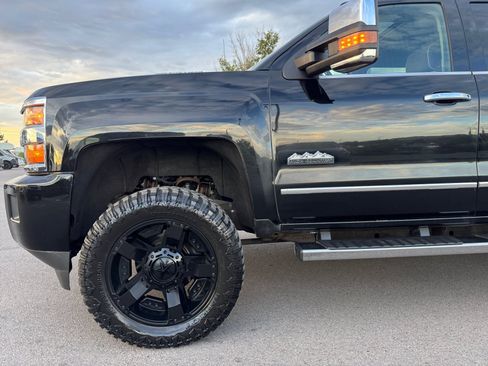Used 2017 Chevrolet Silverado 3500 High Country w/ Duramax Plus Package AWD/4WD image 10