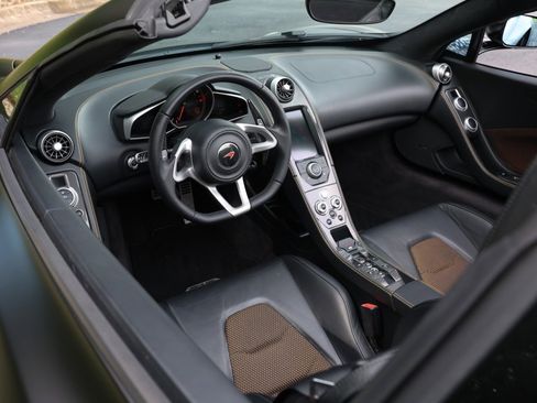 Used 2013 McLaren MP4-12C Spider image 5