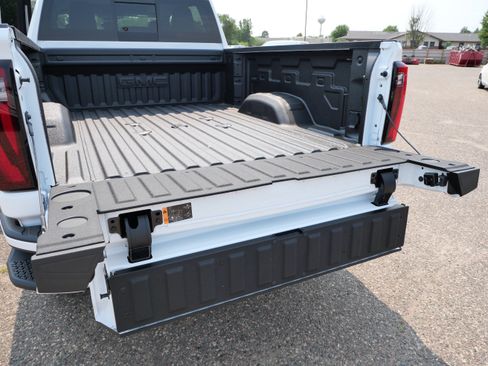 New 2026 GMC Sierra 3500 Denali w/ Denali Reserve Package AWD/4WD image 12
