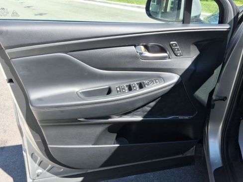 Used 2023 Hyundai Santa Fe Limited image 17