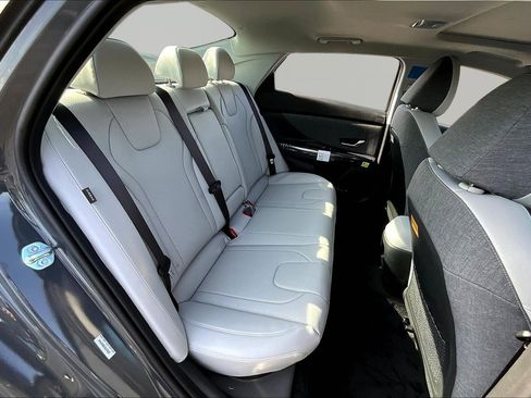 New 2026 Hyundai Elantra Limited w/ Cargo Package FWD image 20