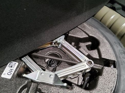 Used 2023 Honda Civic Sport image 15