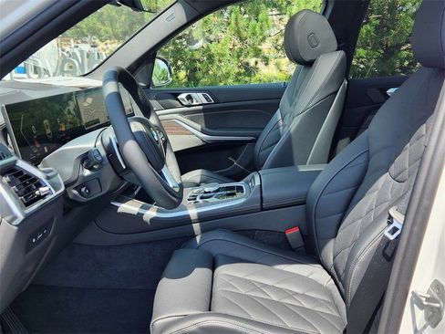 Used 2026 BMW X5 xDrive40i w/ Premium Package image 10